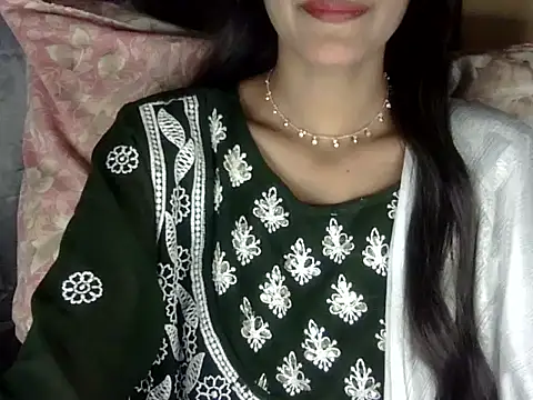 zara Khan0 online show from 10/31/25, 03:24