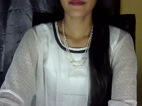 zara Khan0 online show from 12/02/25, 04:13