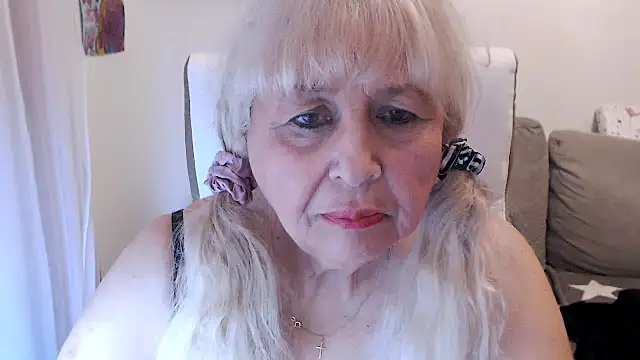 Snapshot of SusiLifeXXX chatting on 10/25/25, 08:25 SusiLifeXXX online show from 10/25/25, 08:25