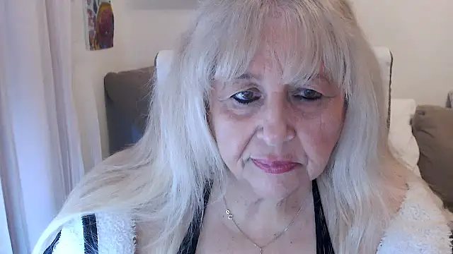 Snapshot of SusiLifeXXX chatting on 11/12/25, 08:08 SusiLifeXXX online show from 11/12/25, 08:08