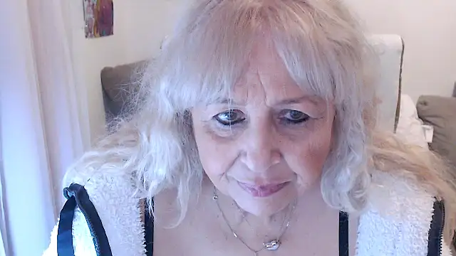 Snapshot of SusiLifeXXX chatting on 12/01/25, 08:25 SusiLifeXXX online show from 12/01/25, 08:25