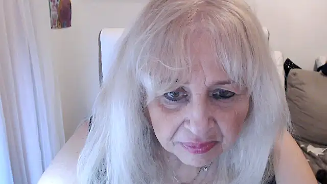 Snapshot of SusiLifeXXX chatting on 12/13/25, 08:14 SusiLifeXXX online show from 12/13/25, 08:14