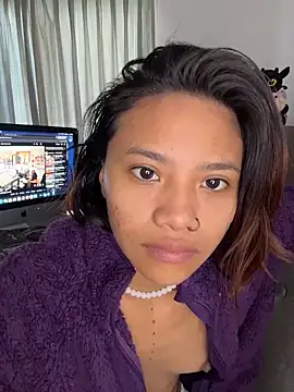 Snapshot of Nia_Desire chatting on 02/10/26, 02:32 Nia Desire online show from 02/10/26, 02:32