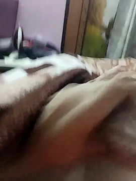 saneer69tew online show from 10/30/25, 04:47