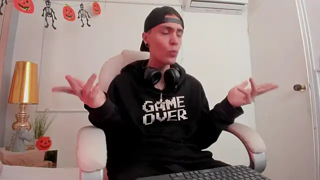 dark sun302 online show from 10/28/25, 09:50