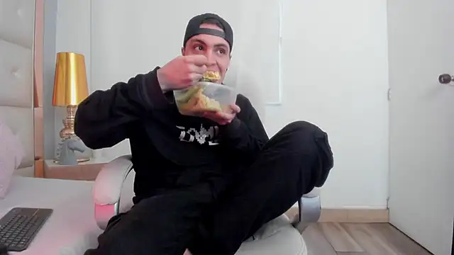 dark sun302 online show from 11/23/25, 08:08