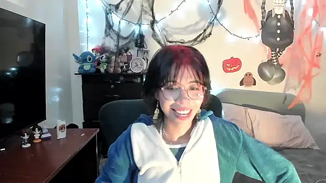 Snapshot of dolliette24 chatting on 10/26/25, 03:45 dolliette24 online show from 10/26/25, 03:45