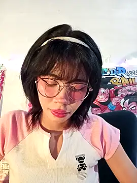 Snapshot of dolliette24 chatting on 03/06/26, 05:37 dolliette24 online show from 03/06/26, 05:37