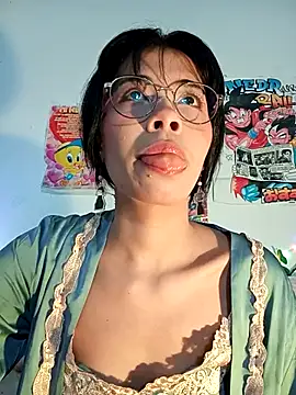 Snapshot of dolliette24 chatting on 03/22/26, 03:32 dolliette24 online show from 03/22/26, 03:32