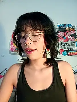 Snapshot of dolliette24 chatting on 03/22/26, 09:51 dolliette24 online show from 03/22/26, 09:51