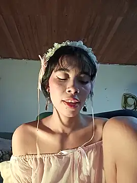 Snapshot of dolliette24 chatting on 06/19/26, 01:04 dolliette24 online show from 06/19/26, 01:04