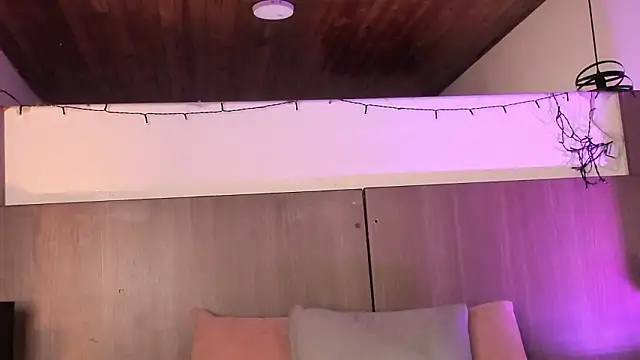 Violet carson online show from 03/12/26, 01:17