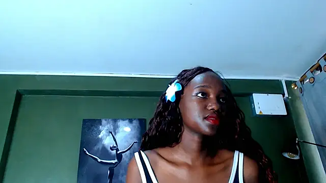 Snapshot of Evaa_18 chatting on 09/26/25, 05:28 Evaa 18 online show from 09/26/25, 05:28