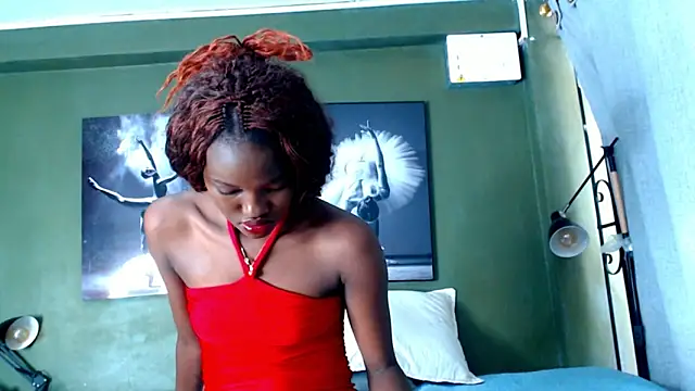 Snapshot of Evaa_18 chatting on 10/08/25, 06:16 Evaa 18 online show from 10/08/25, 06:16