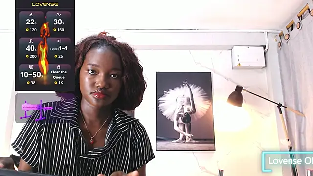 Snapshot of Evaa_18 chatting on 10/15/25, 05:35 Evaa 18 online show from 10/15/25, 05:35