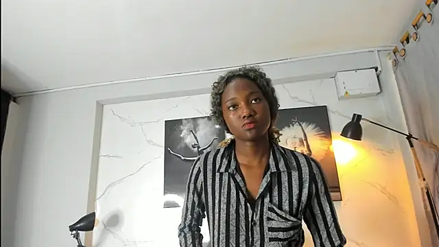 Snapshot of Evaa_18 chatting on 11/01/25, 05:59 Evaa 18 online show from 11/01/25, 05:59