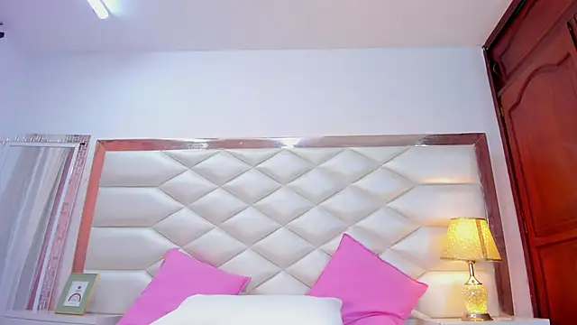 KarinaGomezxxx online show from 10/09/25, 01:42