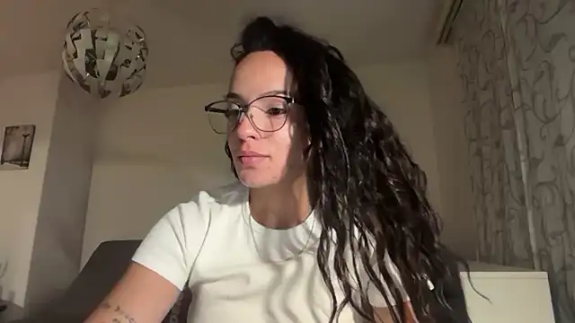 Snapshot of Maia_Park chatting on 05/09/26, 09:31 Maia Park online show from 05/09/26, 09:31