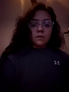 Snapshot of Mamimamita2 chatting on 10/01/25, 03:23 Mamimamita2 online show from 10/01/25, 03:23