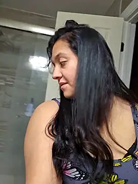 Snapshot of Mamimamita2 chatting on 10/29/25, 08:54 Mamimamita2 online show from 10/29/25, 08:54