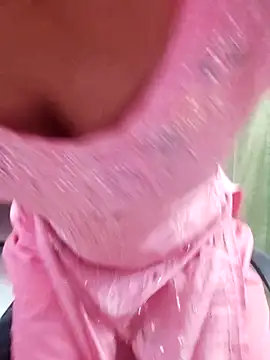 Reeta-rani online show from 11/17/25, 04:07