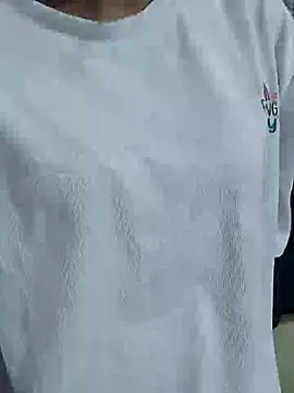 Snapshot of Raj-kumari chatting on 04/01/26, 02:47 Raj-kumari online show from 04/01/26, 02:47