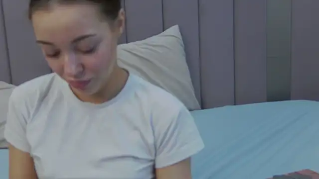 ZoeyNeal online show from 03/30/26, 02:07