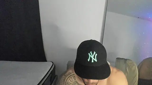 Snapshot of ThiagoLugo chatting on 04/05/26, 02:53 ThiagoLugo online show from 04/05/26, 02:53