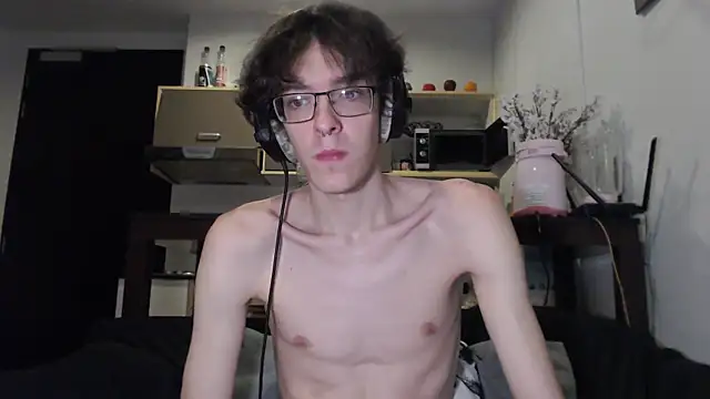 LovesomeCookie online show from 10/13/25, 02:06