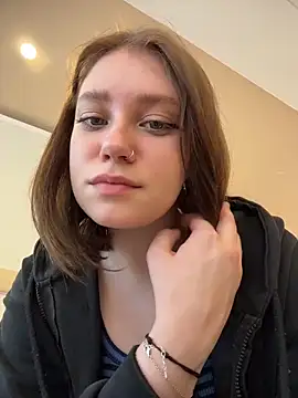 lucy-joy online show from 04/07/26, 10:05