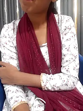 AnkitaDevi online show from 11/17/25, 05:13