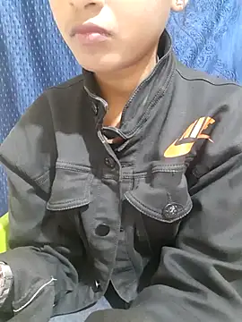 AnkitaDevi online show from 12/02/25, 04:07