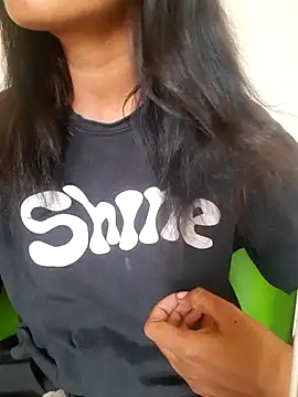 Snapshot of AnkitaDevi chatting on 06/21/26, 08:28 AnkitaDevi online show from 06/21/26, 08:28