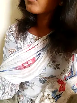 Snapshot of AnkitaDevi chatting on 07/02/26, 05:02 AnkitaDevi online show from 07/02/26, 05:02