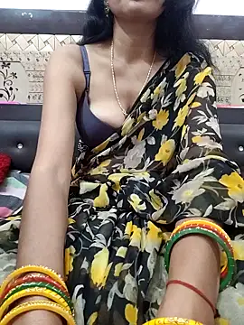 Snapshot of Yourhotsweetgirl chatting on 10/31/25, 05:52 Yourhotsweetgirl online show from 10/31/25, 05:52