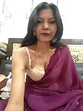 Snapshot of Yourhotsweetgirl chatting on 11/19/25, 04:01 Yourhotsweetgirl online show from 11/19/25, 04:01