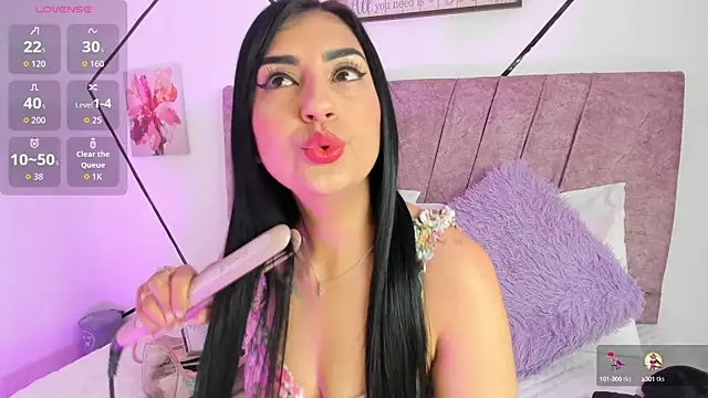 Paris Evans01 online show from 09/18/25, 12:40