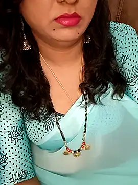 Snapshot of Niharika555 chatting on 05/13/26, 05:21 Niharika555 online show from 05/13/26, 05:21