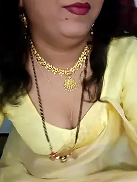 Snapshot of Niharika555 chatting on 05/19/26, 06:14 Niharika555 online show from 05/19/26, 06:14