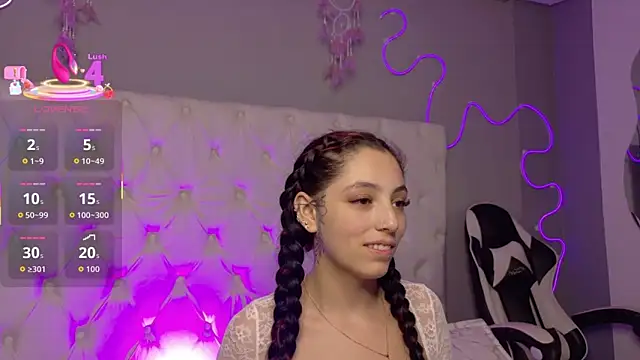 Megan  cole1 online show from 12/18/25, 03:45