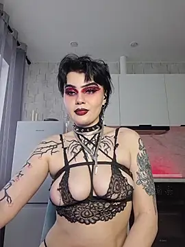 Snapshot of IntrigueYourDay chatting on 04/13/26, 10:10 IntrigueYourDay online show from 04/13/26, 10:10