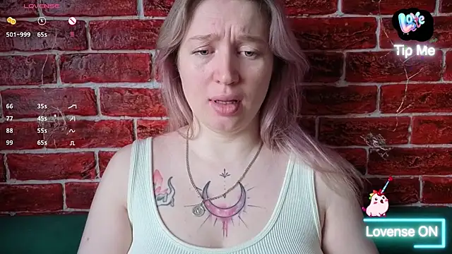 Snapshot of CitrusBlissss chatting on 03/31/26, 02:13 CitrusBlissss online show from 03/31/26, 02:13