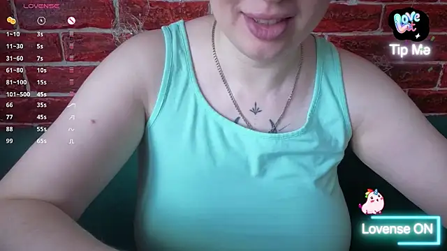 Snapshot of CitrusBlissss chatting on 04/14/26, 04:07 CitrusBlissss online show from 04/14/26, 04:07