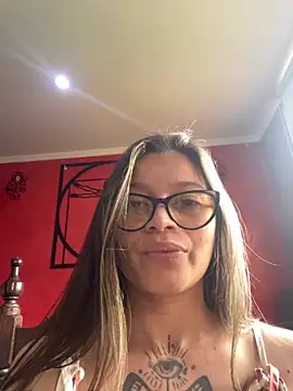 Snapshot of KoraSweett chatting on 11/24/25, 06:29 KoraSweett online show from 11/24/25, 06:29