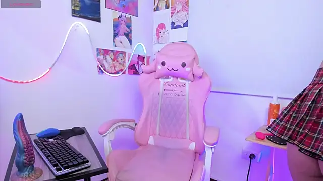 Snapshot of mahina01 chatting on 11/19/25, 03:01 mahina01 online show from 11/19/25, 03:01