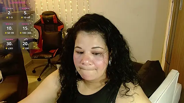 Snapshot of May_fk chatting on 02/11/26, 10:48 May fk online show from 02/11/26, 10:48