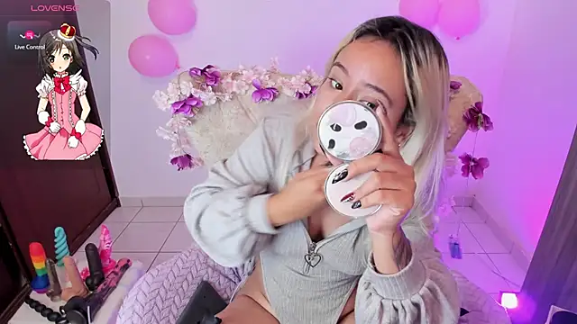 Snapshot of Nataliahenao69 chatting on 10/16/25, 02:18 Nataliahenao69 online show from 10/16/25, 02:18