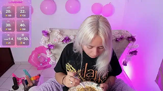 Snapshot of Nataliahenao69 chatting on 11/20/25, 03:12 Nataliahenao69 online show from 11/20/25, 03:12