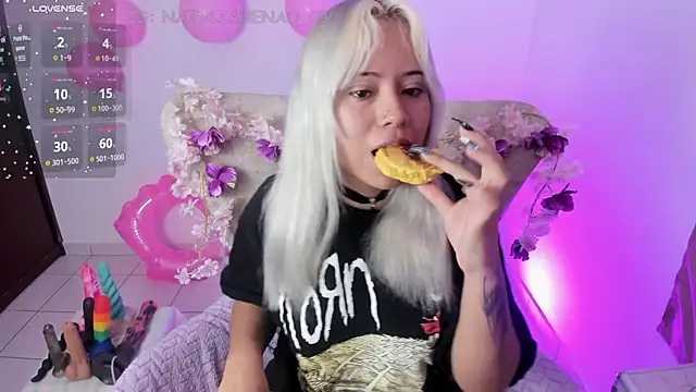 Snapshot of Nataliahenao69 chatting on 12/04/25, 03:10 Nataliahenao69 online show from 12/04/25, 03:10