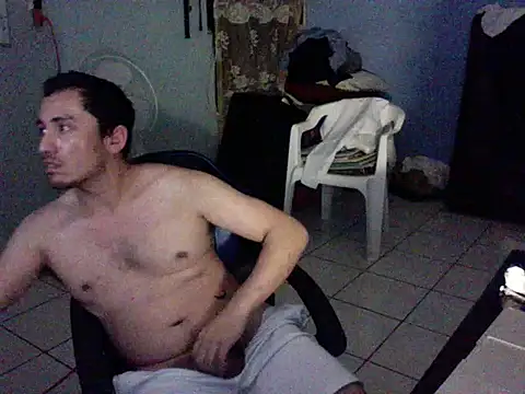 Snapshot of hornymkguyfun chatting on 01/16/26, 09:13 hornymkguyfun online show from 01/16/26, 09:13